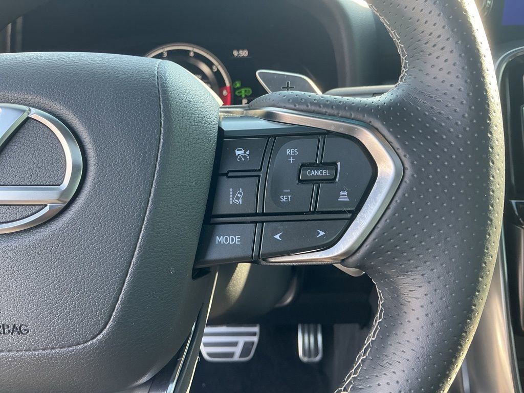 Used 2024 Lexus LX 600 F Sport image 15