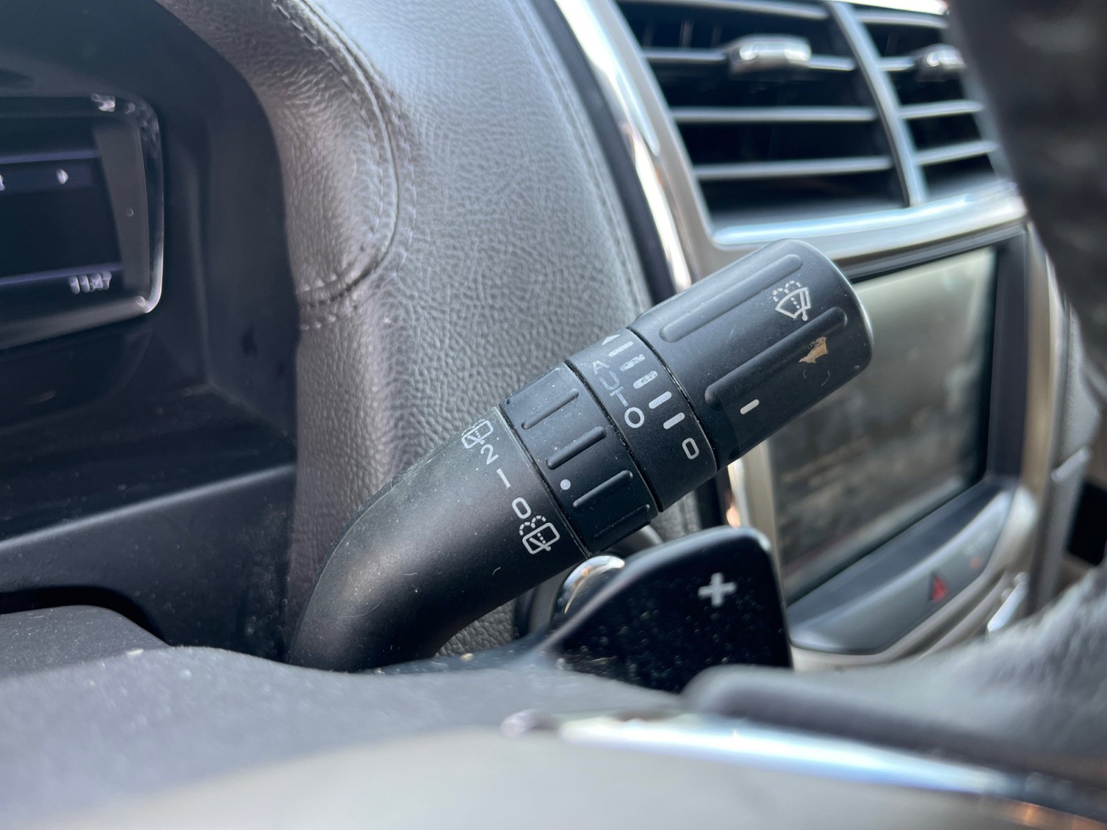 Used 2013 Lincoln MKX FWD image 11