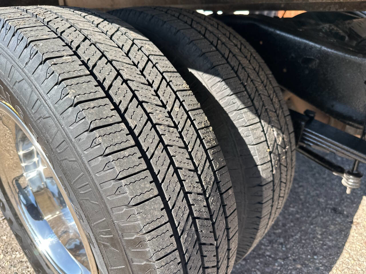 Used 2017 Ford E-350 and Econoline 350 Super Duty w/ Exterior Upgrade Package image 11