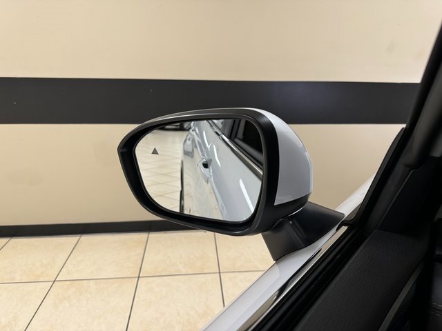 Used 2024 Mitsubishi Outlander Ralliart image 17