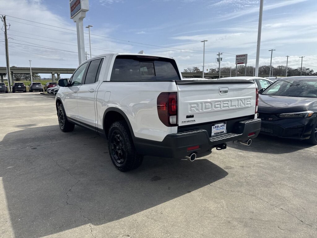 New 2025 Honda Ridgeline RTL+ image 5
