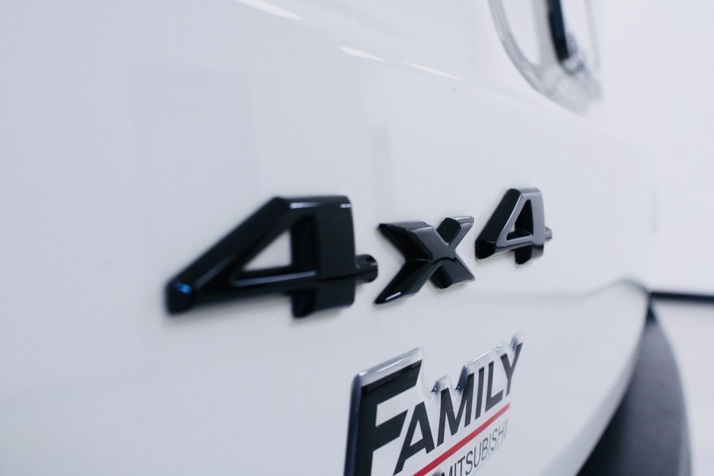 Used 2023 Jeep Renegade Trailhawk image 4