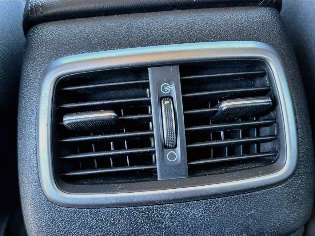 Used 2019 Kia Sorento L FWD image 28