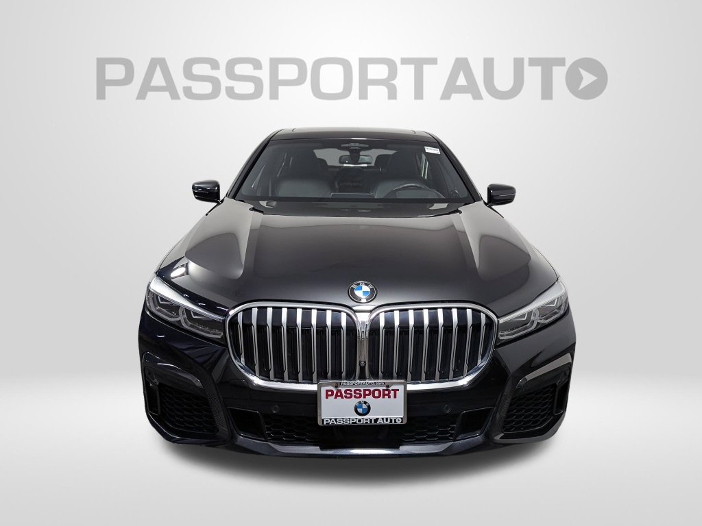 Used 2020 BMW 750i xDrive w/ Executive Package AWD/4WD image 10
