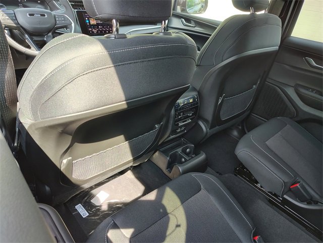 New 2025 Jeep Grand Cherokee L Laredo w/ Luxury Tech Group I image 29