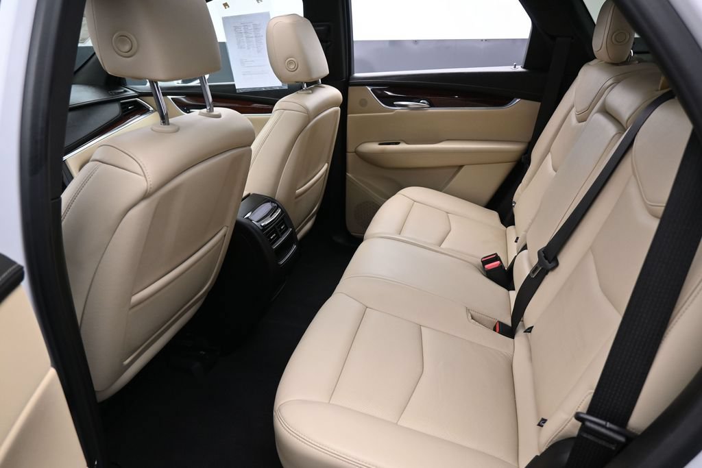 Used 2018 Cadillac XT5 Premium Luxury AWD/4WD image 29