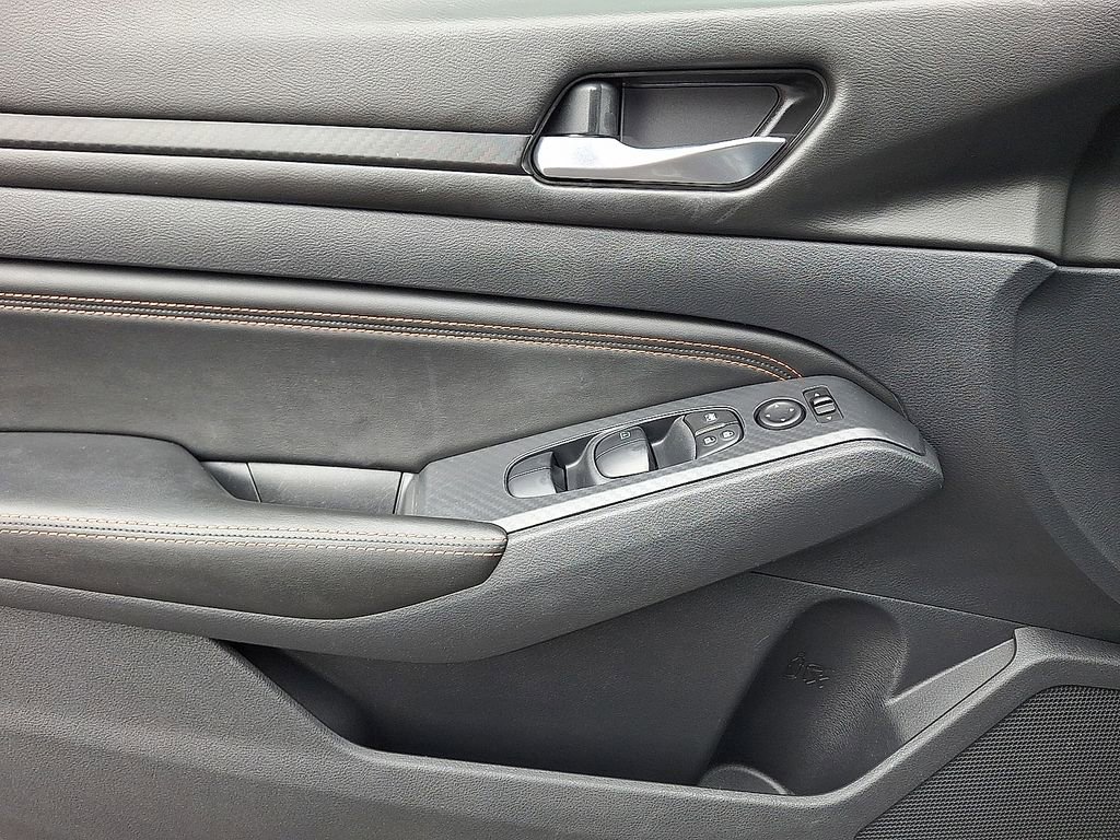 Used 2019 Nissan Altima 2.5 SR image 9