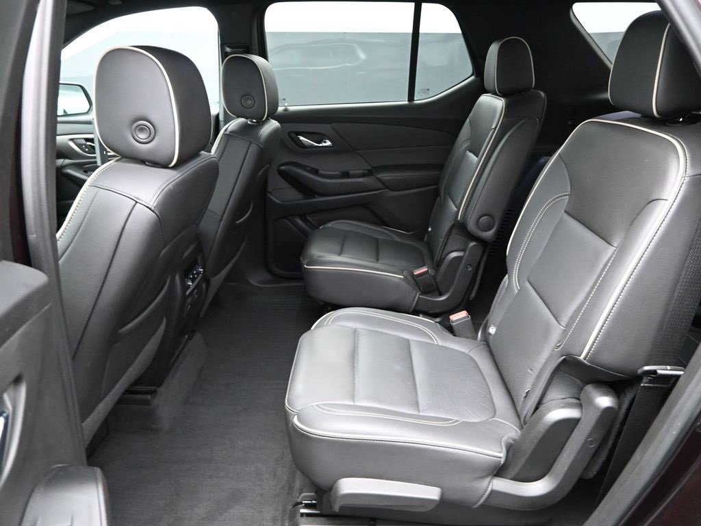 Used 2023 Chevrolet Traverse Premier image 12