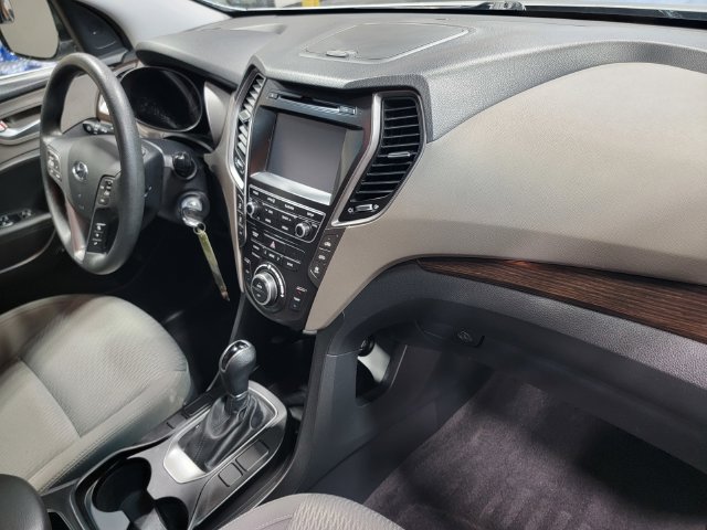Used 2019 Hyundai Santa Fe XL SE AWD/4WD image 17
