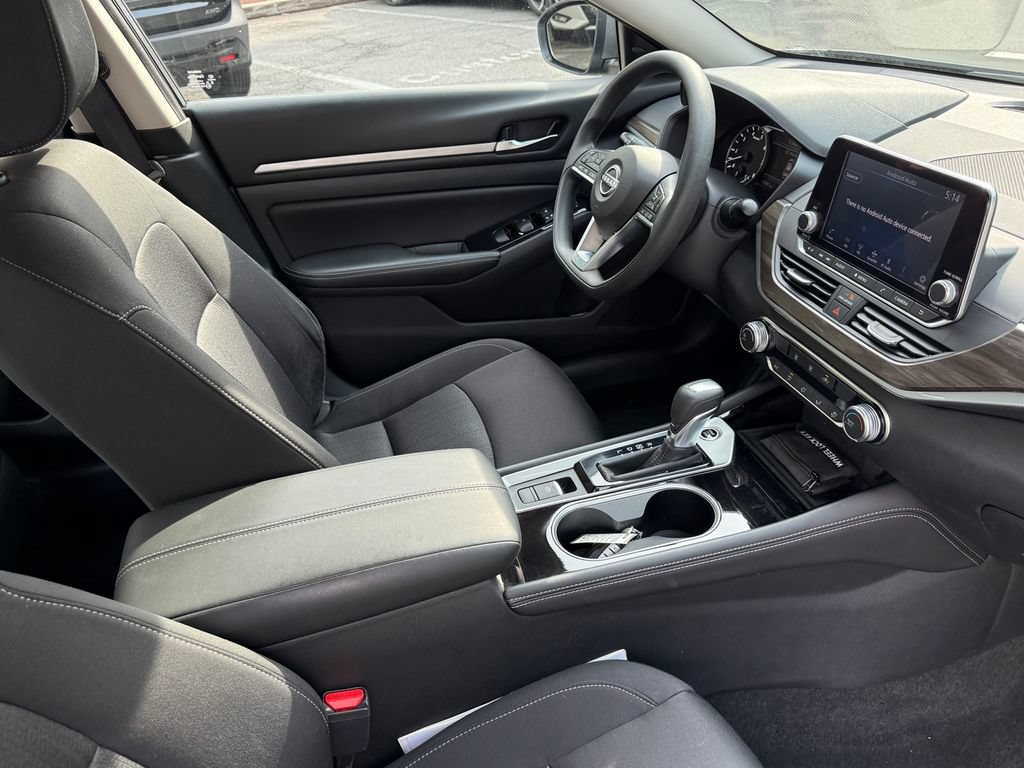 Used 2023 Nissan Altima 2.5 SV AWD/4WD image 21
