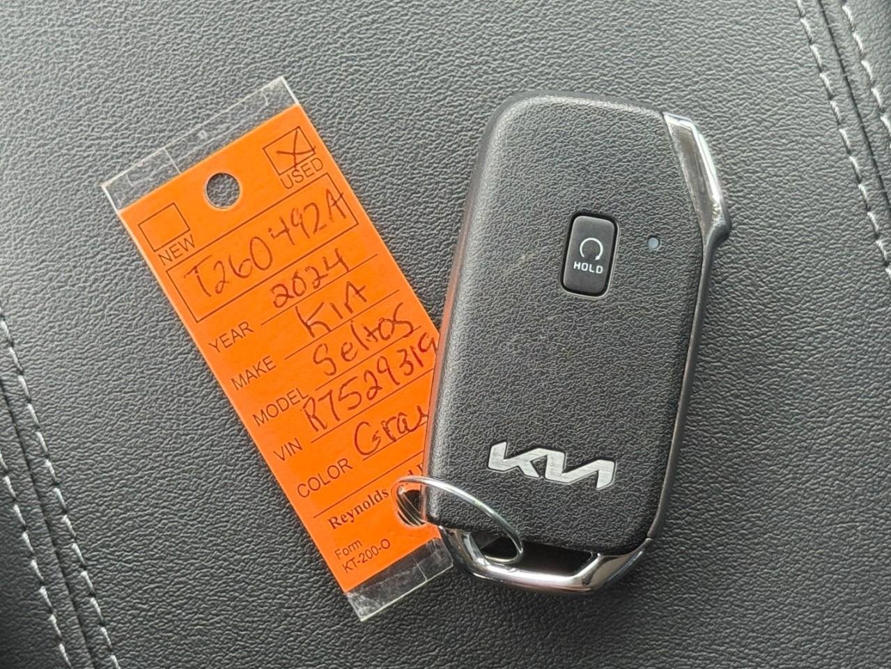 Used 2024 Kia Seltos S AWD/4WD image 41