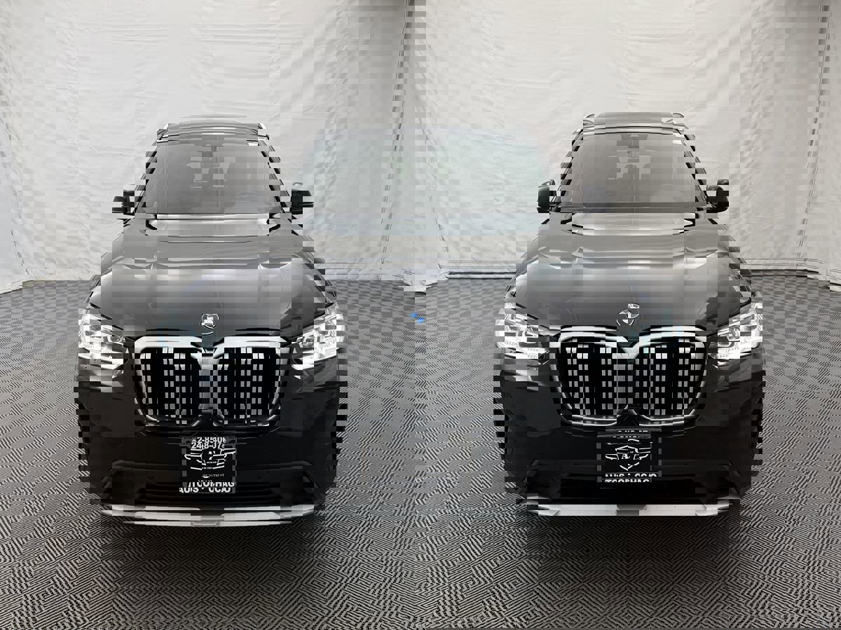 Used 2024 BMW X3 xDrive30i image 3