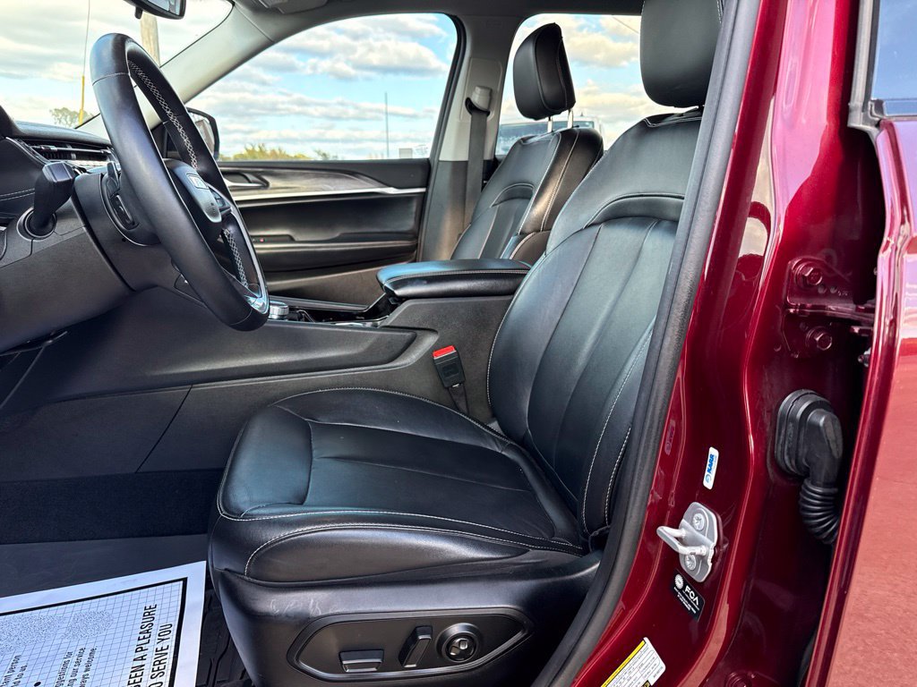 Used 2021 Jeep Grand Cherokee L Limited RWD image 7