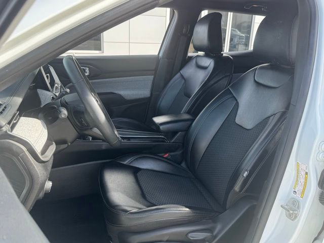 Used 2023 Jeep Compass Latitude image 36