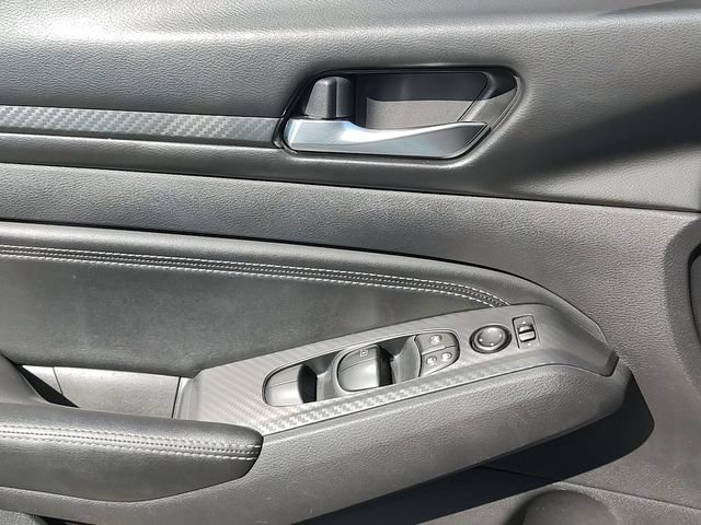 Used 2020 Nissan Altima 2.5 S FWD image 25