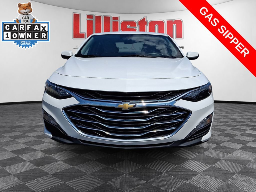 Used 2024 Chevrolet Malibu LT FWD image 2