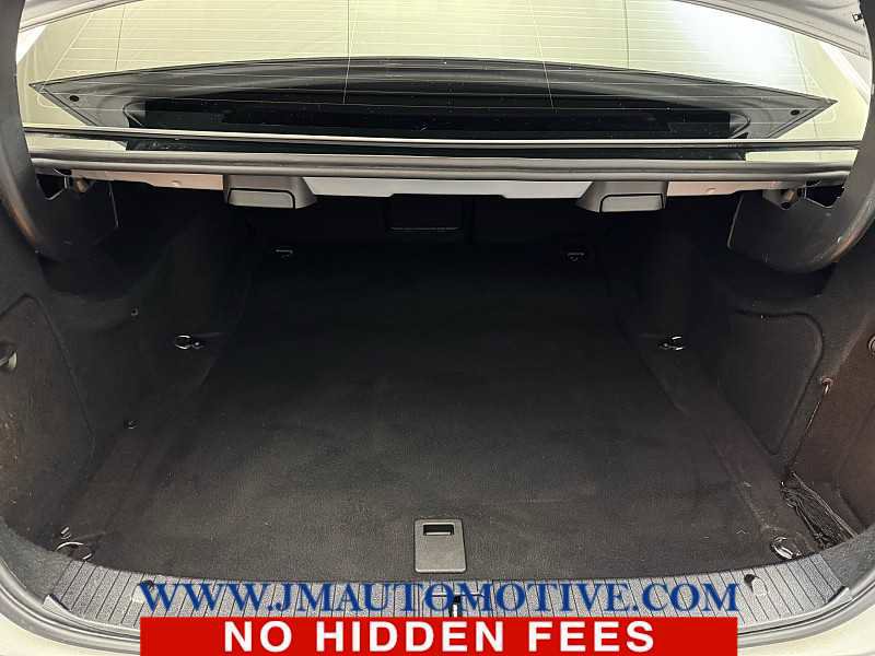 Used 2014 Mercedes-Benz E 350 4MATIC Sedan image 17