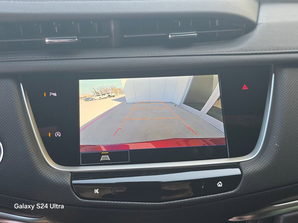 New 2026 Cadillac XT5 Luxury image 25