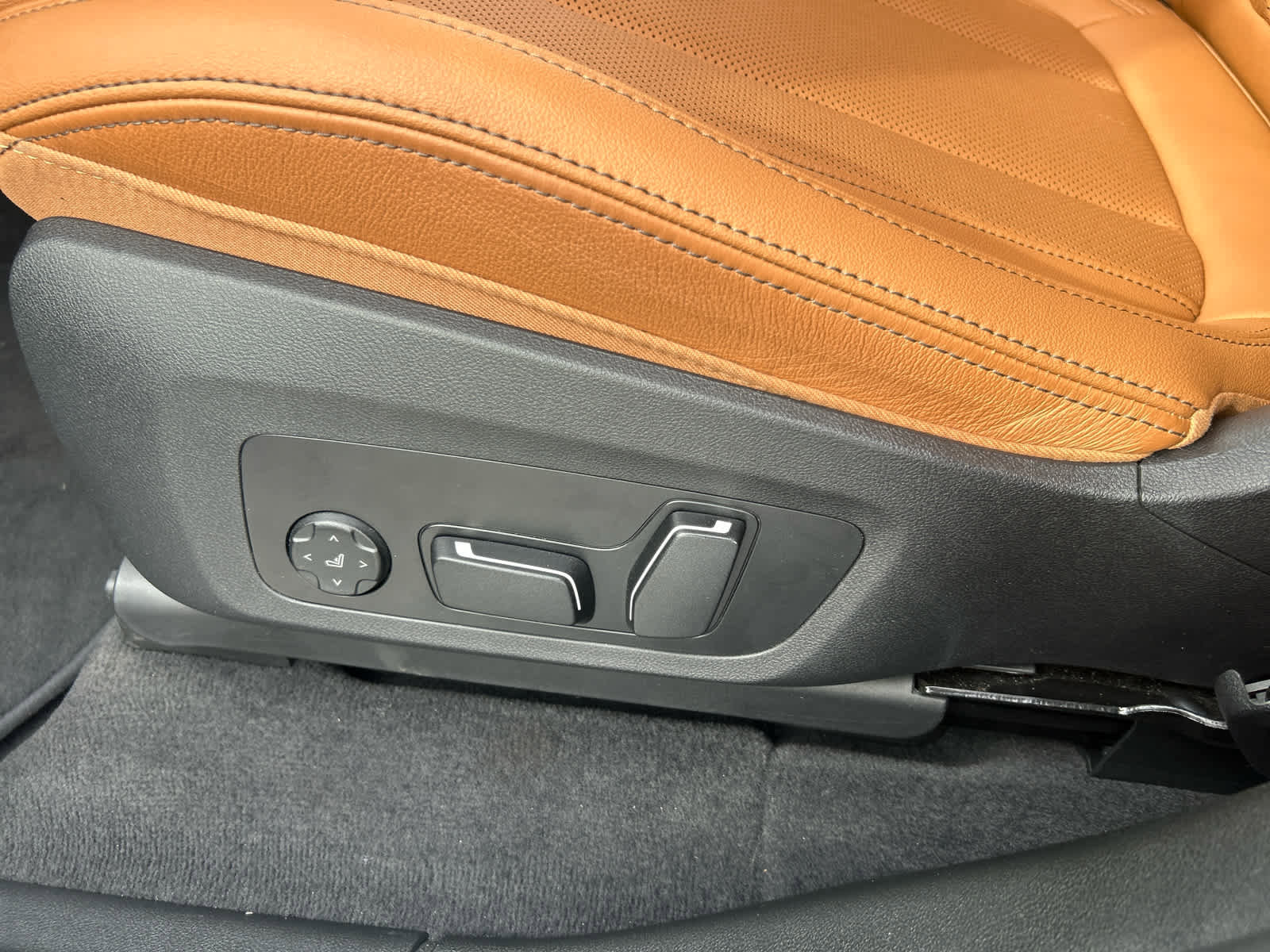 Used 2024 BMW X3 xDrive30i w/ Convenience Package w/ZPA image 21