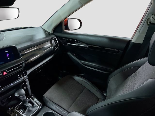 Certified 2024 Kia Seltos S image 23