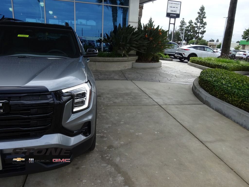 New 2026 GMC Terrain Elevation w/ Elevation Premium Package FWD image 30