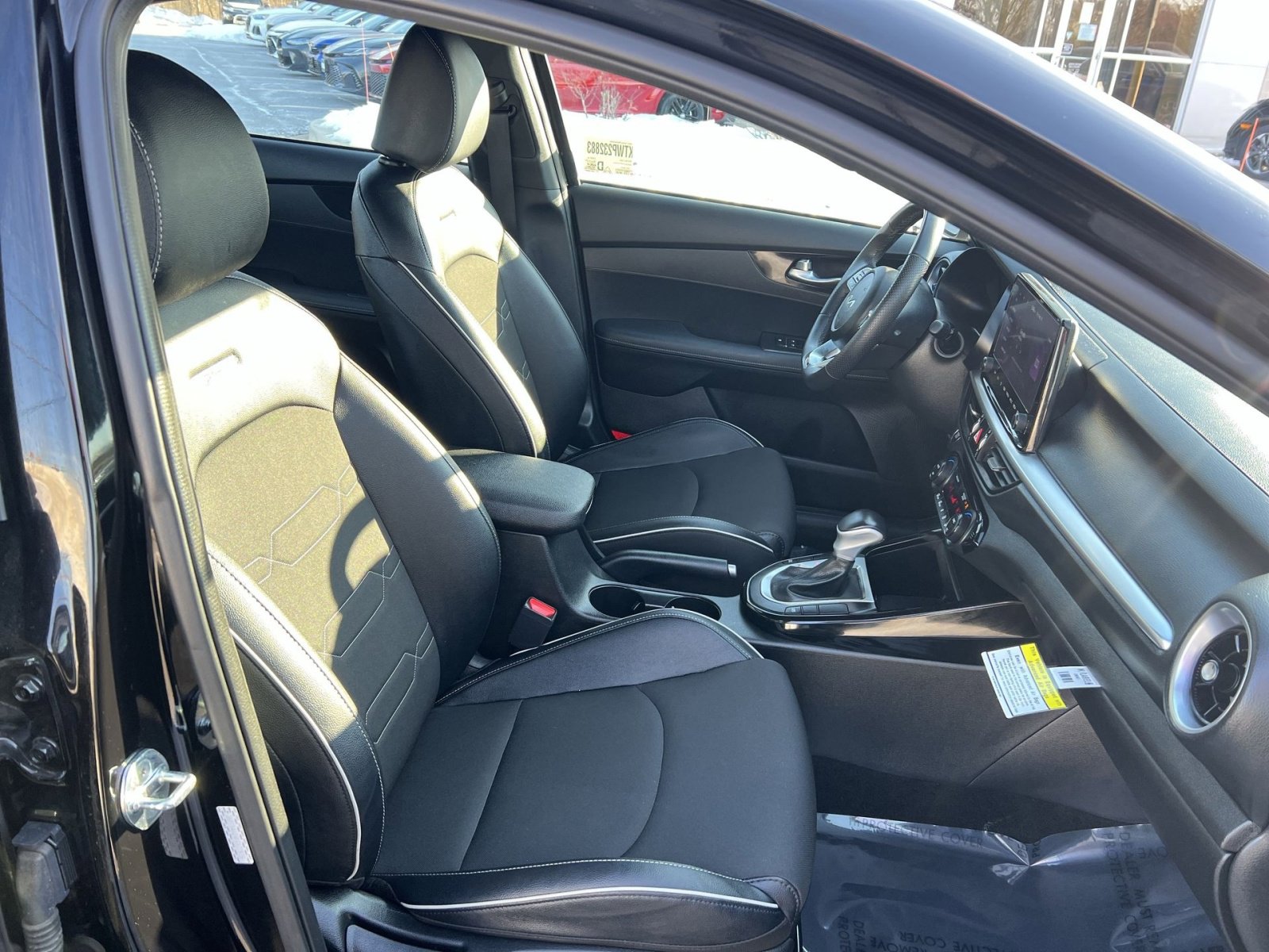 Used 2023 Kia Forte GT-Line image 25