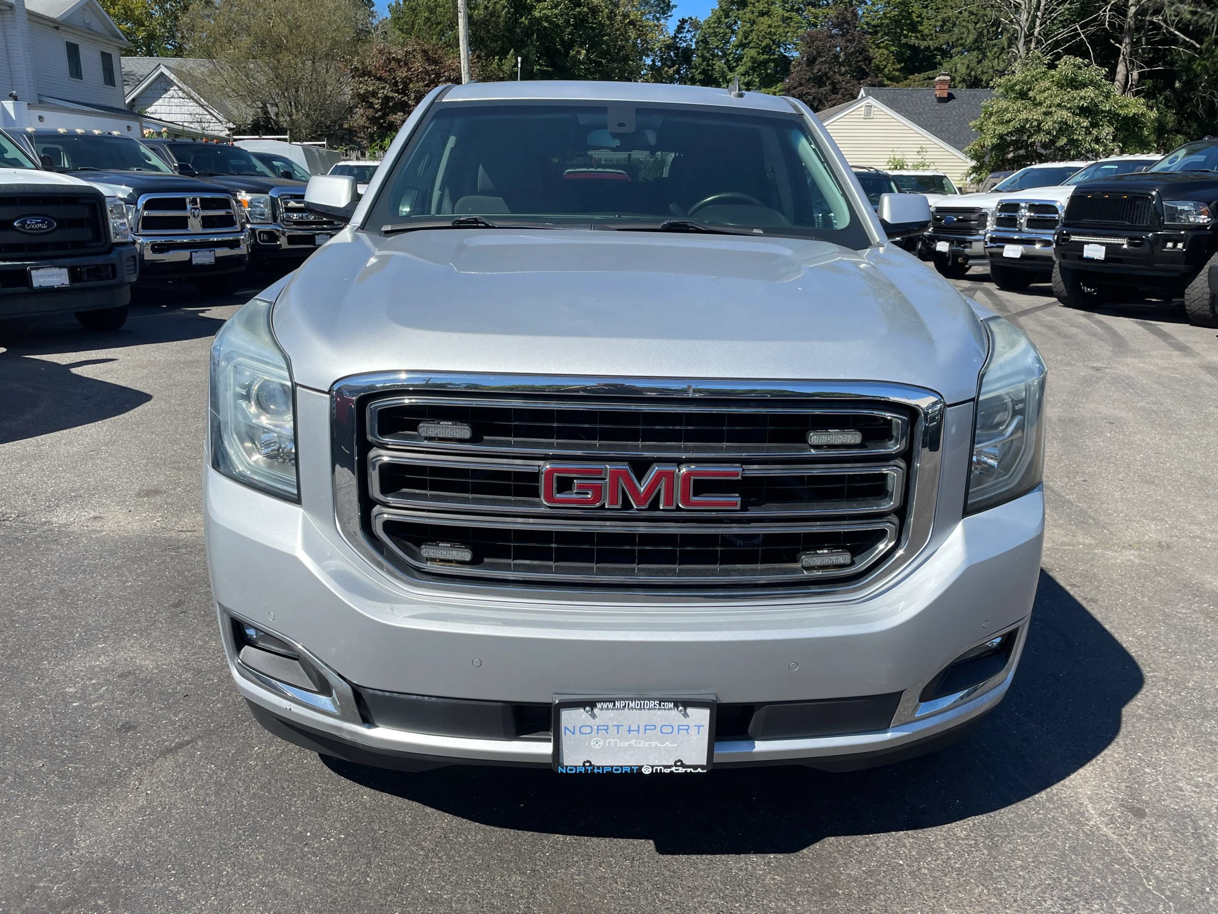 Used 2015 GMC Yukon SLE w/ HD Trailering Package AWD/4WD image 8