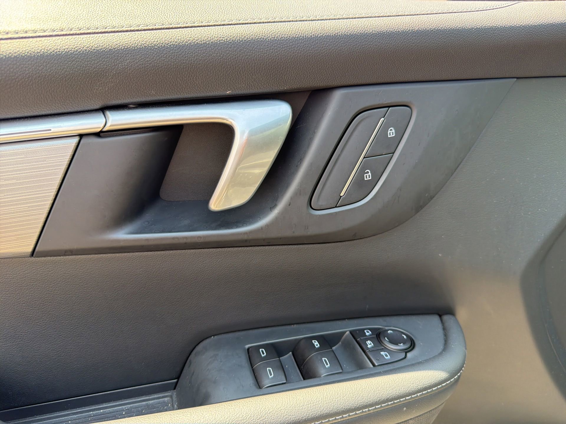 Used 2026 Buick Enclave Preferred FWD image 31