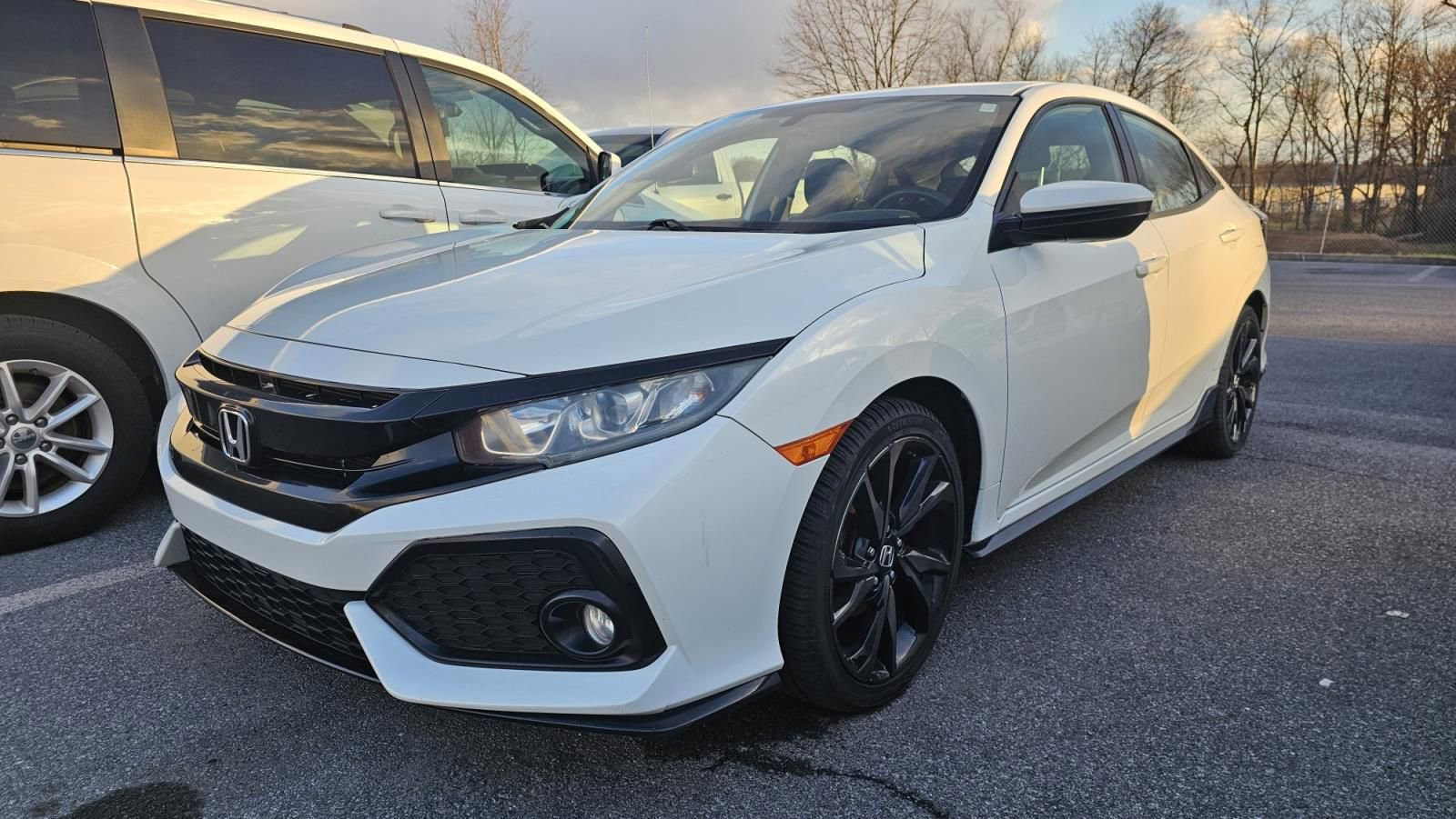 Used 2018 Honda Civic Sport image 1