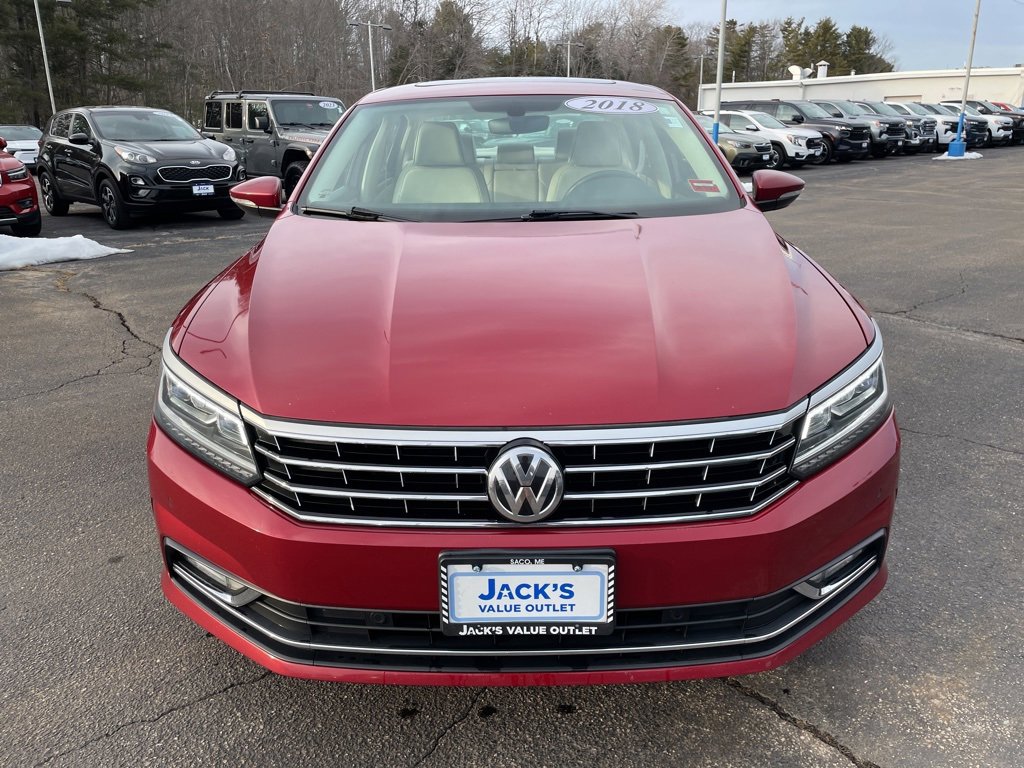 Used 2018 Volkswagen Passat 2.0T SE image 2