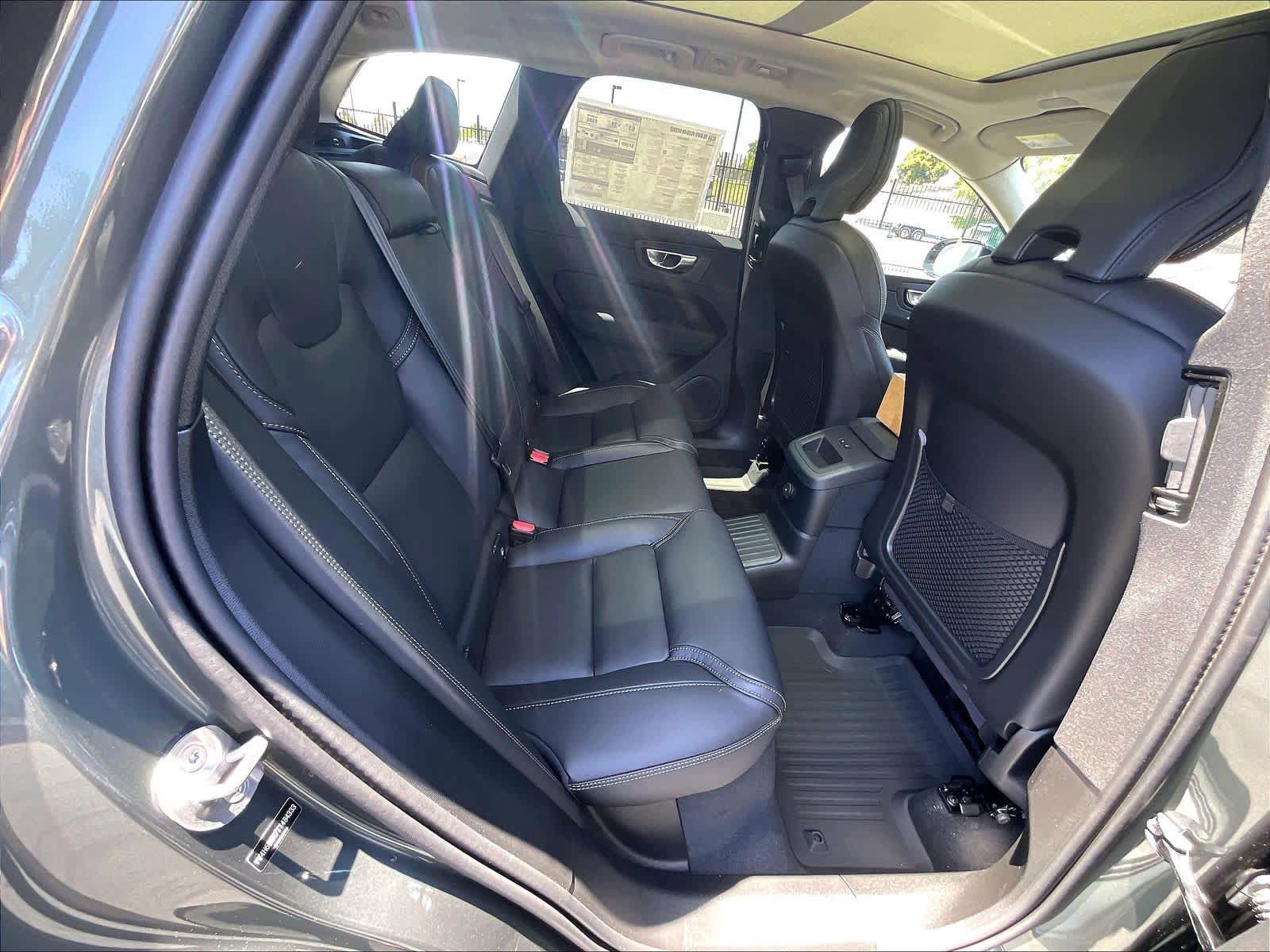 New 2026 Volvo XC60 T8 Ultra w/ Climate Package AWD/4WD image 27