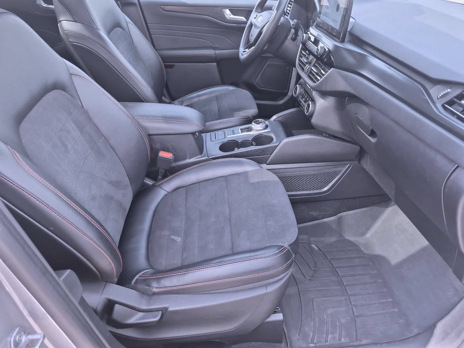 Used 2022 Ford Escape SEL w/ SEL Stealth AWD Package image 23
