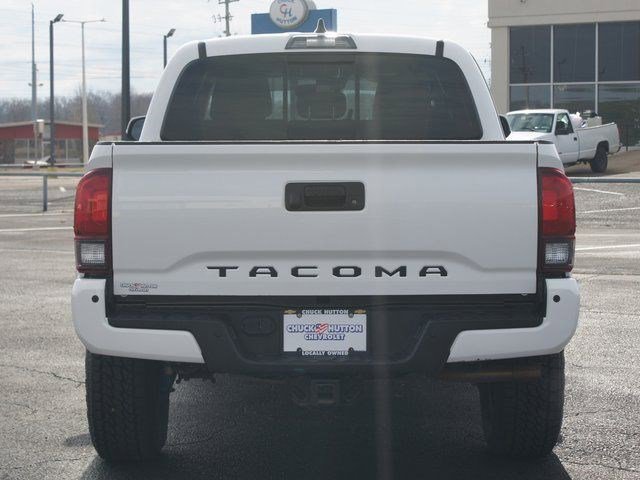 Used 2020 Toyota Tacoma TRD Sport w/ Technology Package image 3