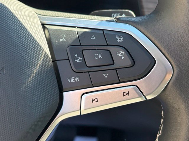 Used 2025 Volkswagen Atlas SEL AWD/4WD image 17