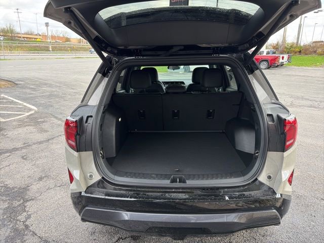 Used 2026 GMC Terrain AT4 w/ Convenience Package III AWD/4WD image 14