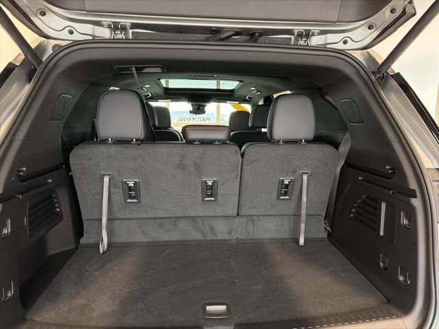 Used 2025 Chevrolet Traverse Z71 w/ Enhanced Driving Package image 20