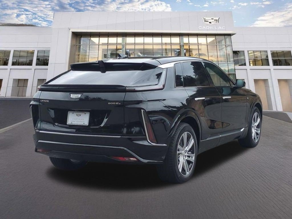 Certified 2024 Cadillac Lyriq Tech AWD/4WD image 6