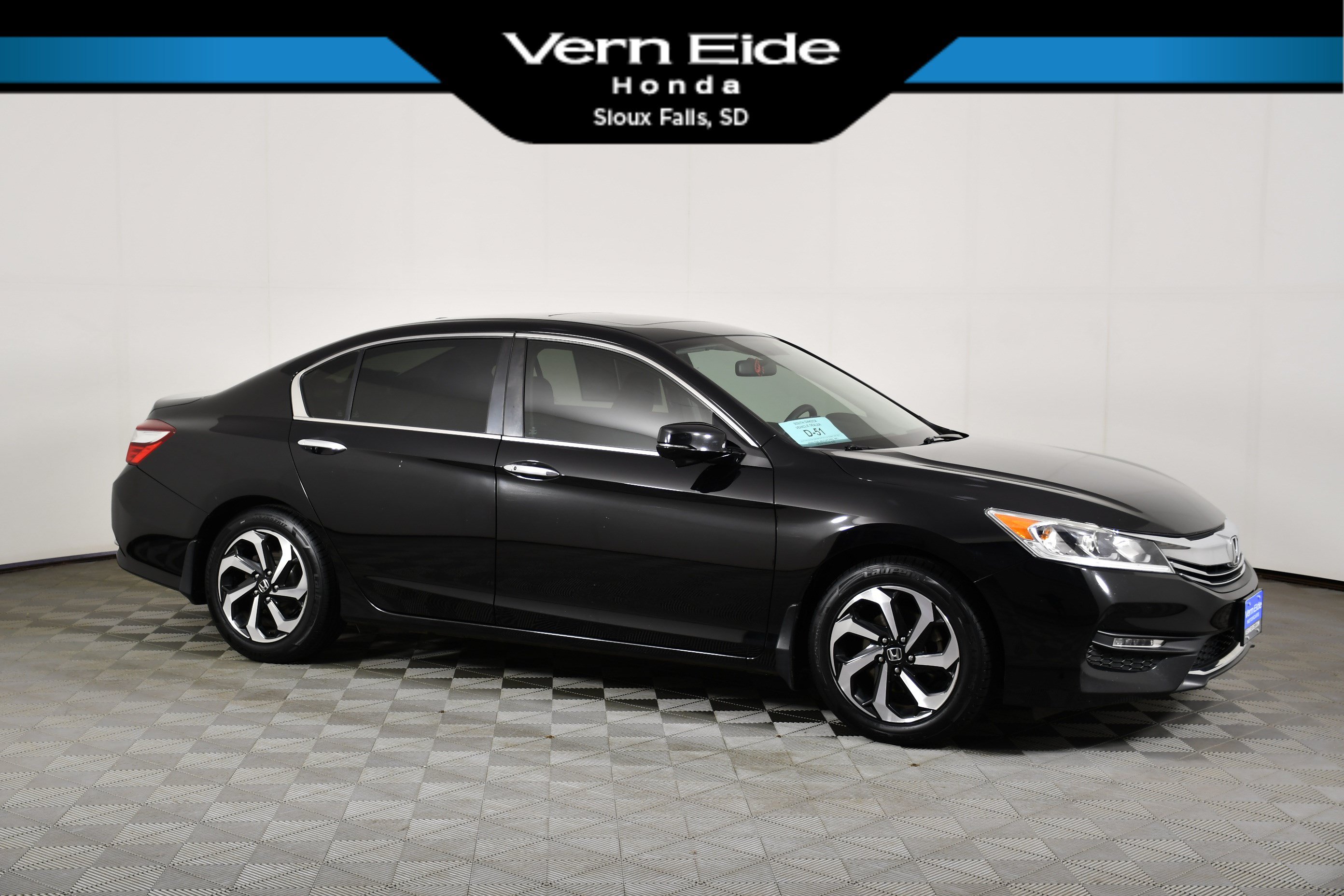 Used 2017 Honda Accord EX
