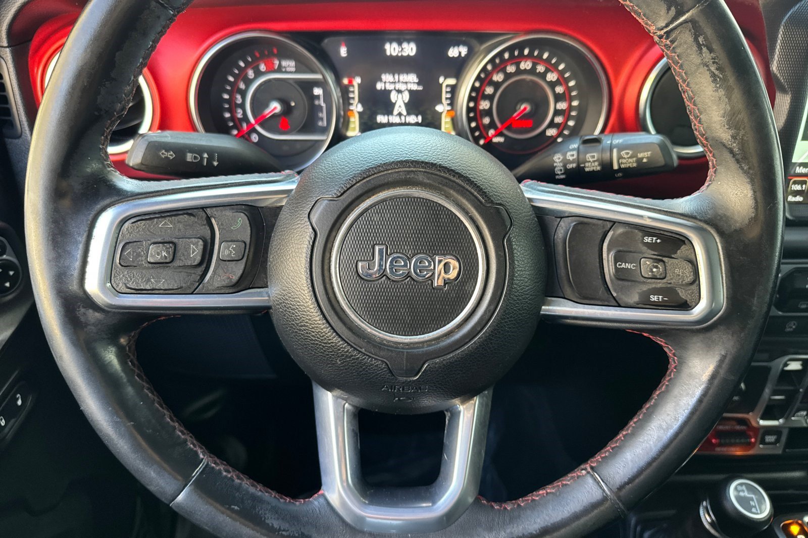 Used 2018 Jeep Wrangler Unlimited Rubicon AWD/4WD image 11