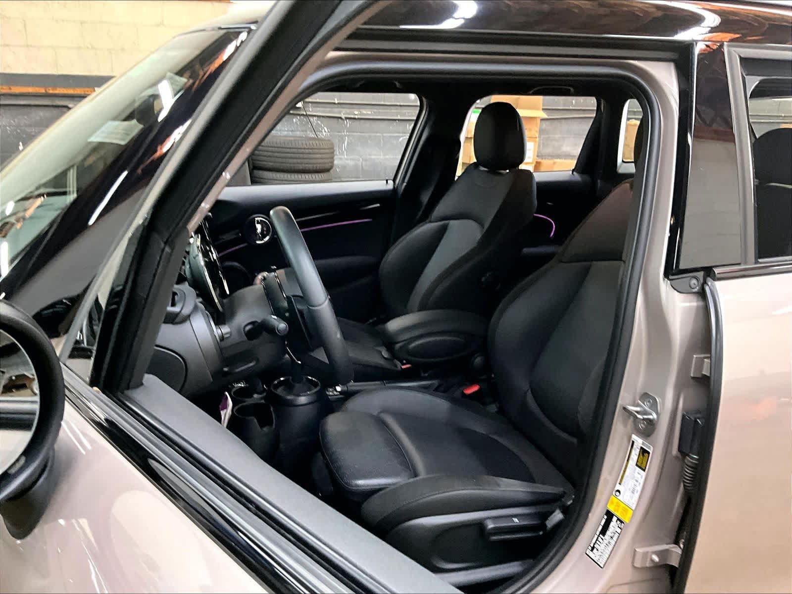 Used 2024 MINI Cooper S w/ Signature Upholstery Package FWD image 28