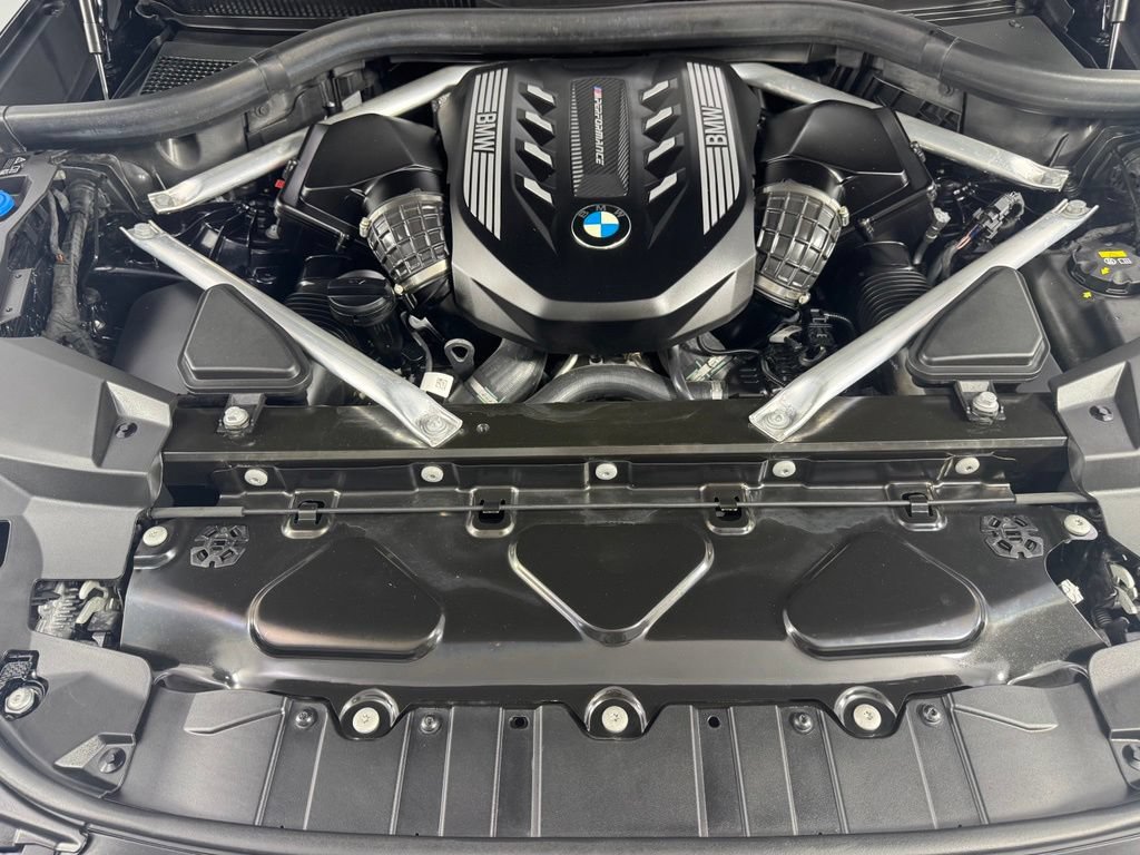 Used 2022 BMW X5 M50i w/ Executive Package AWD/4WD image 11