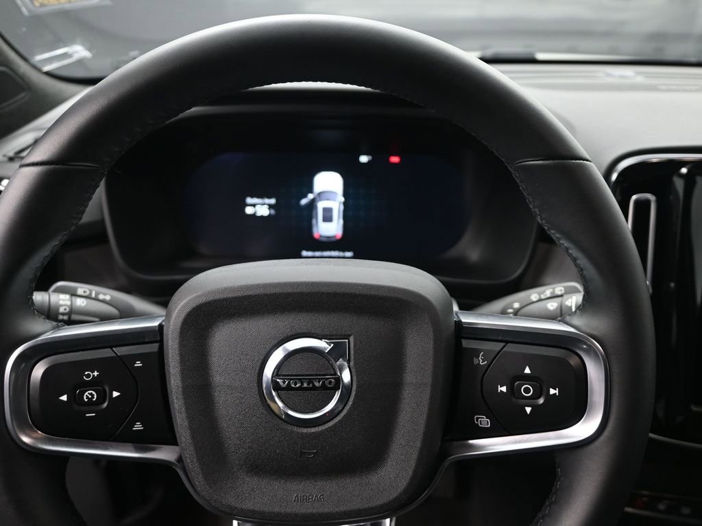 Used 2023 Volvo XC40 Recharge Ultimate w/ Protection Package Premier image 10