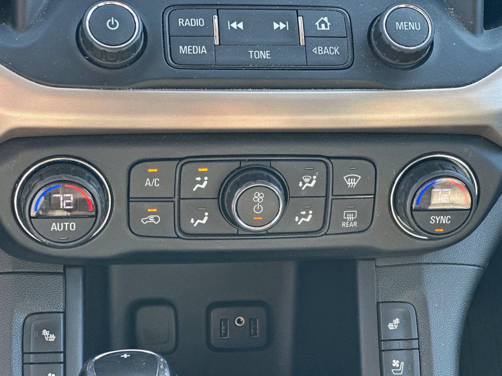 Used 2017 GMC Acadia Denali w/ Technology Package FWD image 25