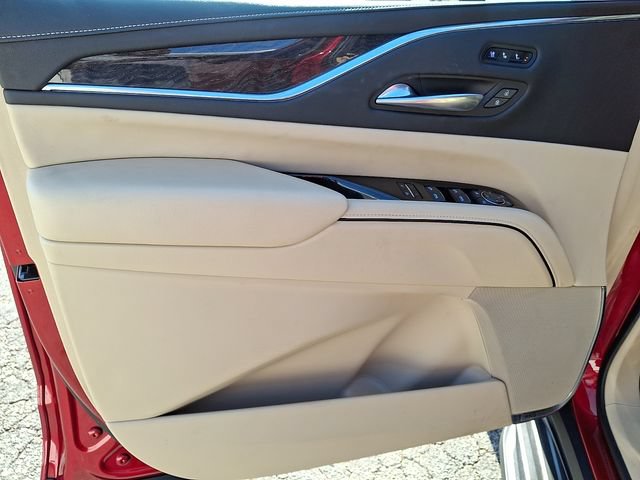 Used 2022 Cadillac Escalade ESV Premium Luxury AWD/4WD image 9