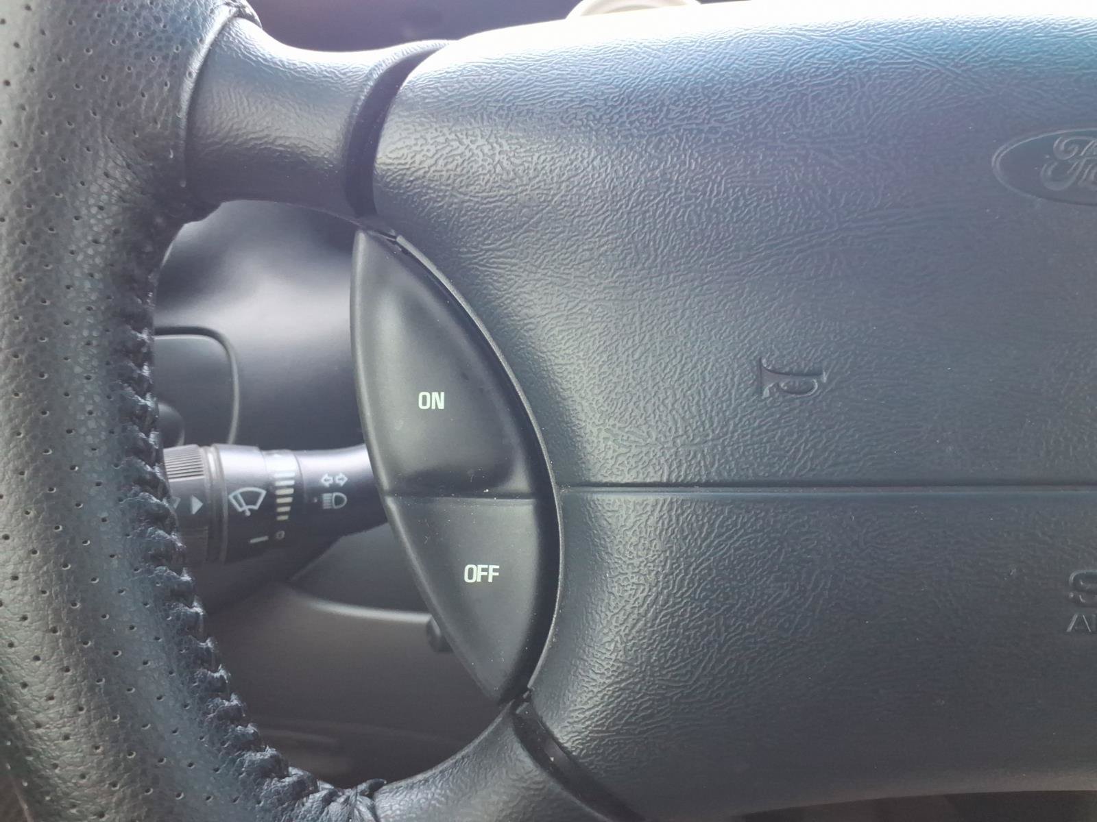 Used 2000 Ford F150 Lightning RWD image 27