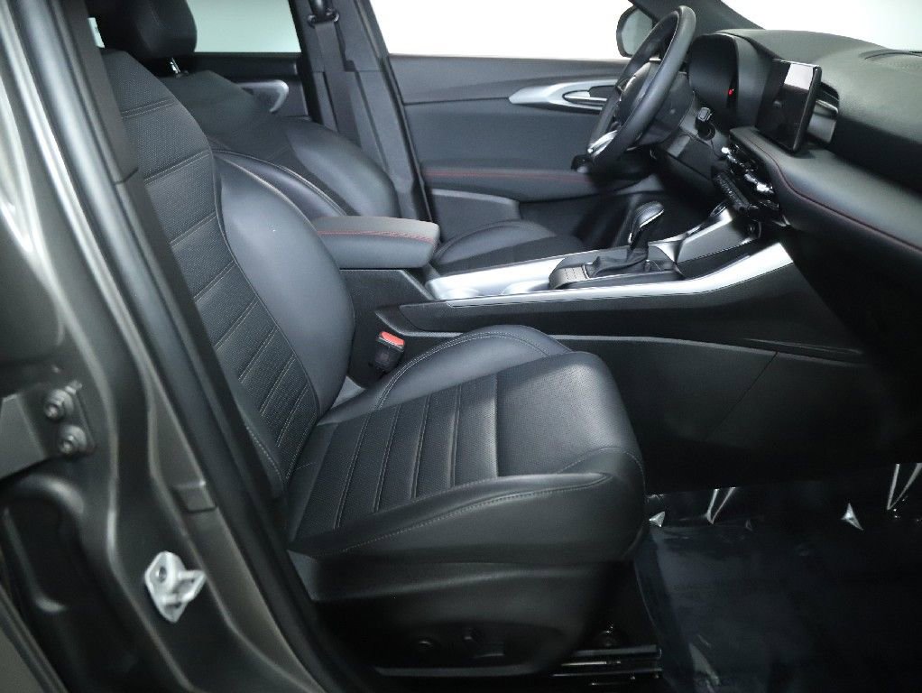 Used 2024 Dodge Hornet GT image 35