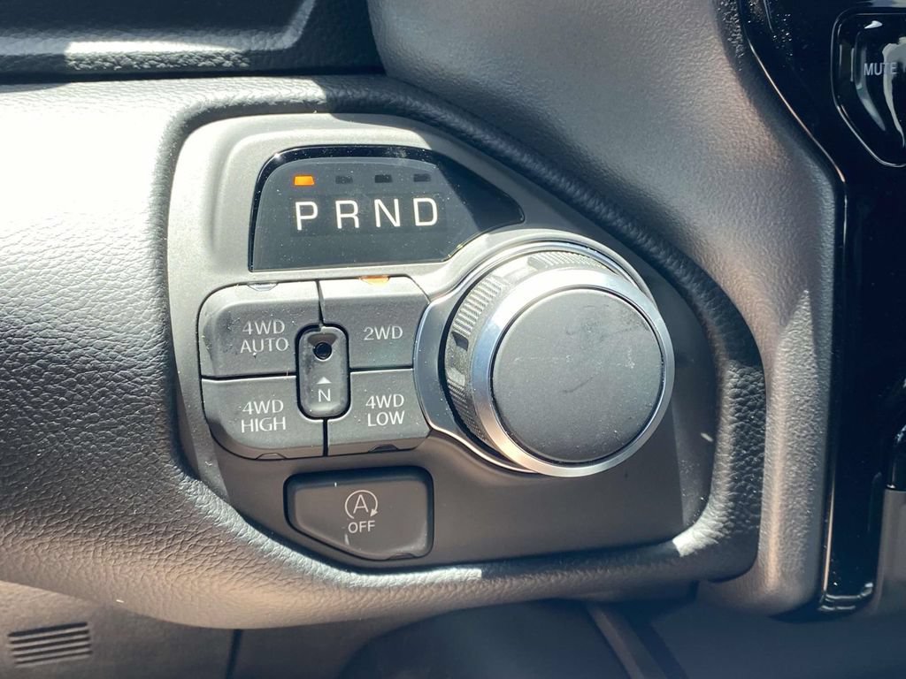 New 2026 RAM 1500 Big Horn AWD/4WD image 25