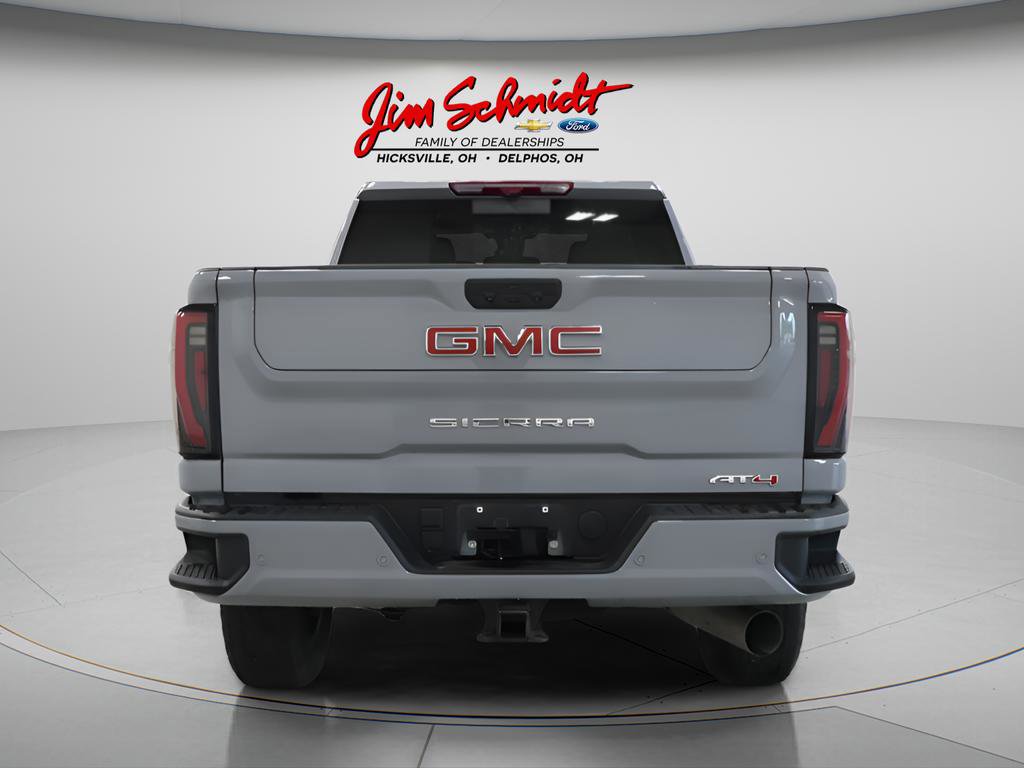 Used 2025 GMC Sierra 2500 AT4 w/ AT4 Premium Plus Package AWD/4WD image 5