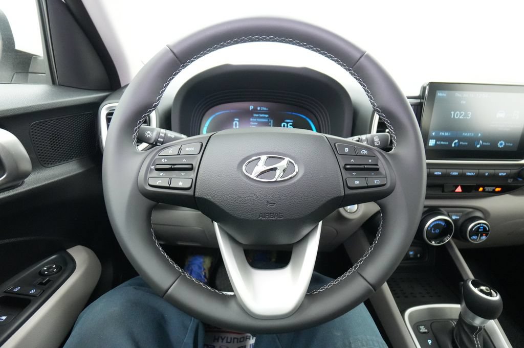 New 2026 Hyundai Venue SEL FWD image 37