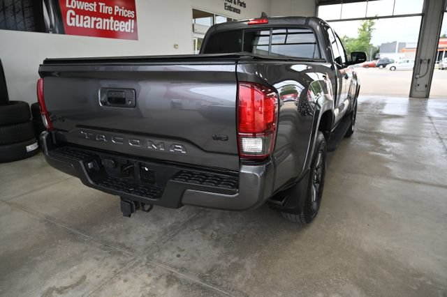 Used 2022 Toyota Tacoma SR5 AWD/4WD image 6